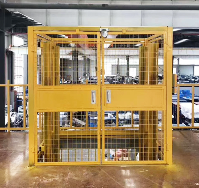 东乡智能导轨式升降机亮相